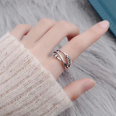 טבעת ספינר אלגנטית להקלה על חרדה